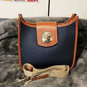 Dooney & Bourke Pebble Turnlock Messenger 28